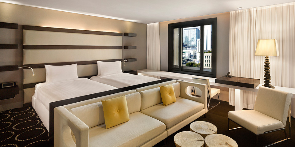 Plaza Suite