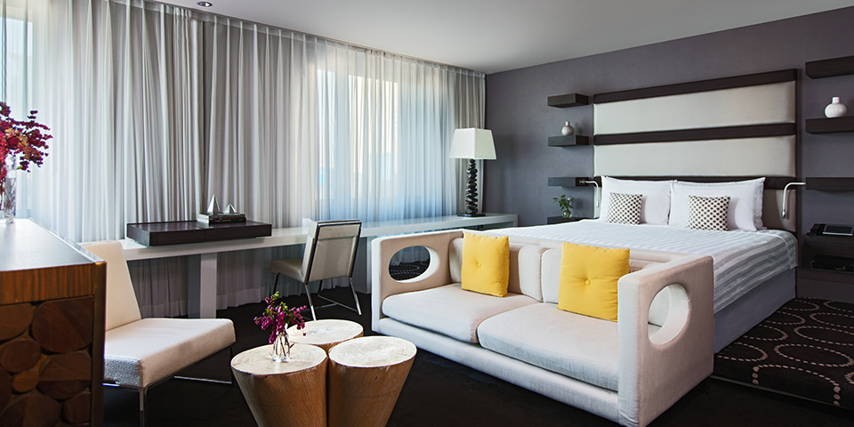 Plaza Suite